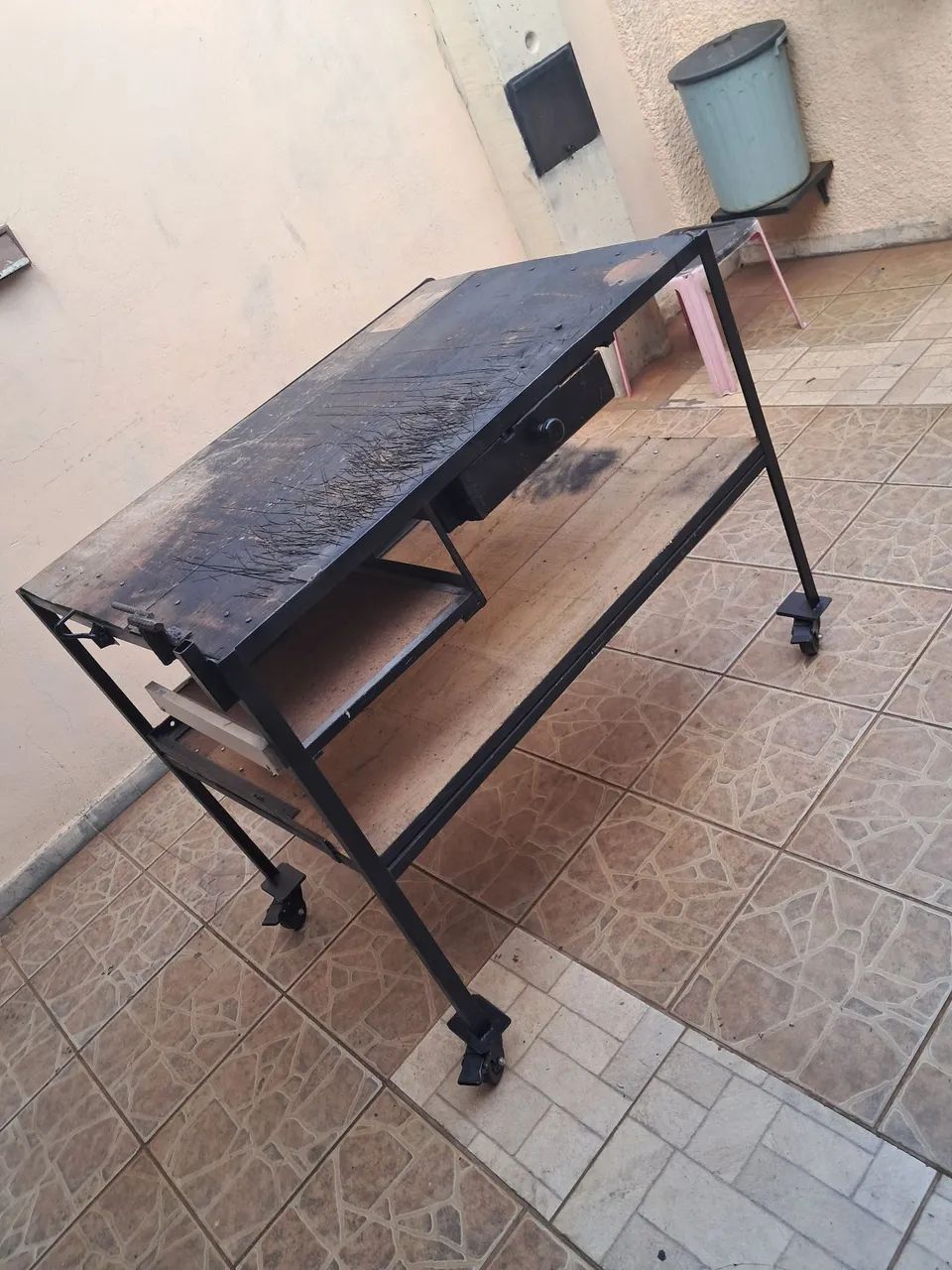 Bancada para oficina com rodízios  - Foto 3