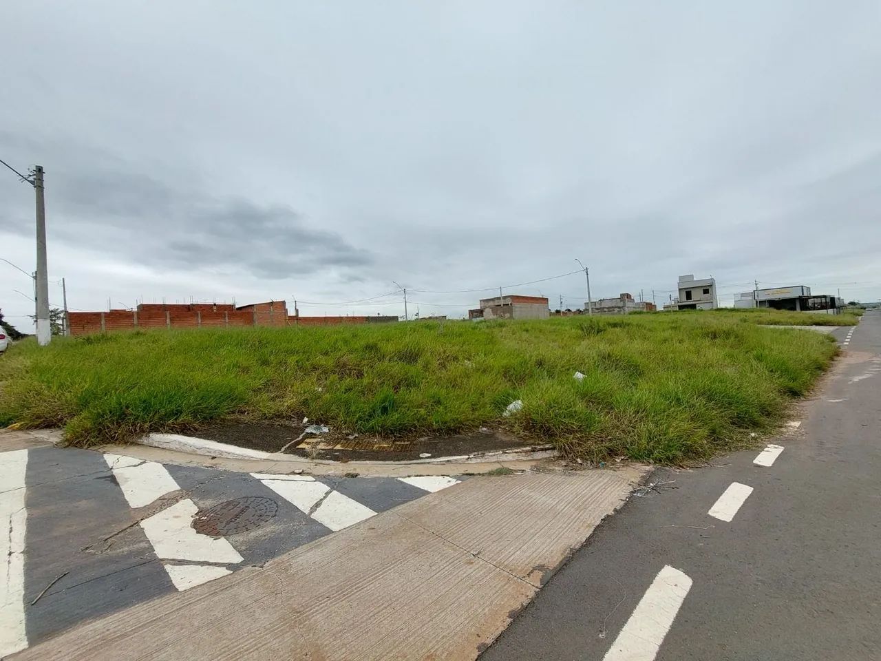 TERRENO COMERCIAL - DE ESQUINA - VILA PROFETA - CAMPINAS