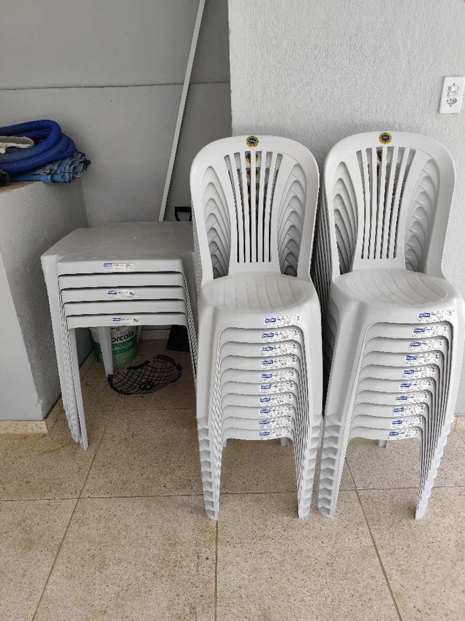 Mesas/Cadeiras de Plástico 