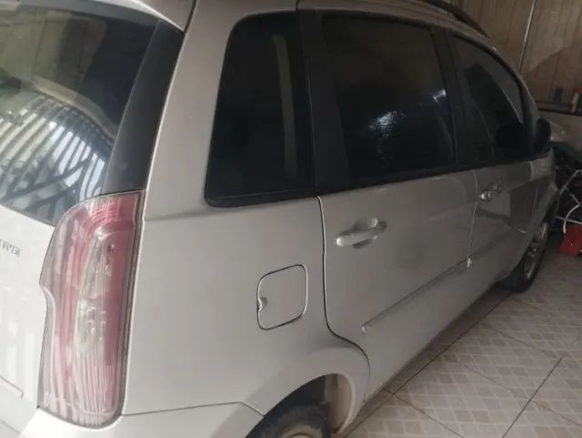Fiat Idea Attractive 1.4 Fire Flex 8V 5P 2012 - Foto 4