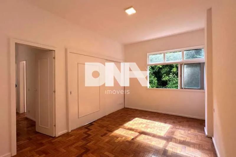 Apartamento : / Residencial / Lagoa
