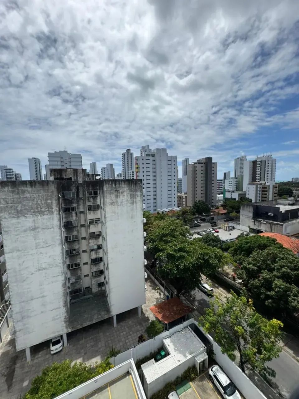 excelente oportunidade Rosas dos campos, 93m2, com varanda, 3 qts 1 st, 2 vgs, lazer compl