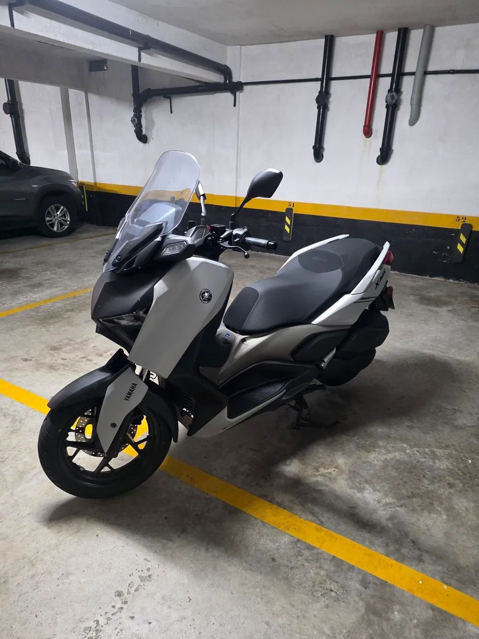Xmax 250 Conected 