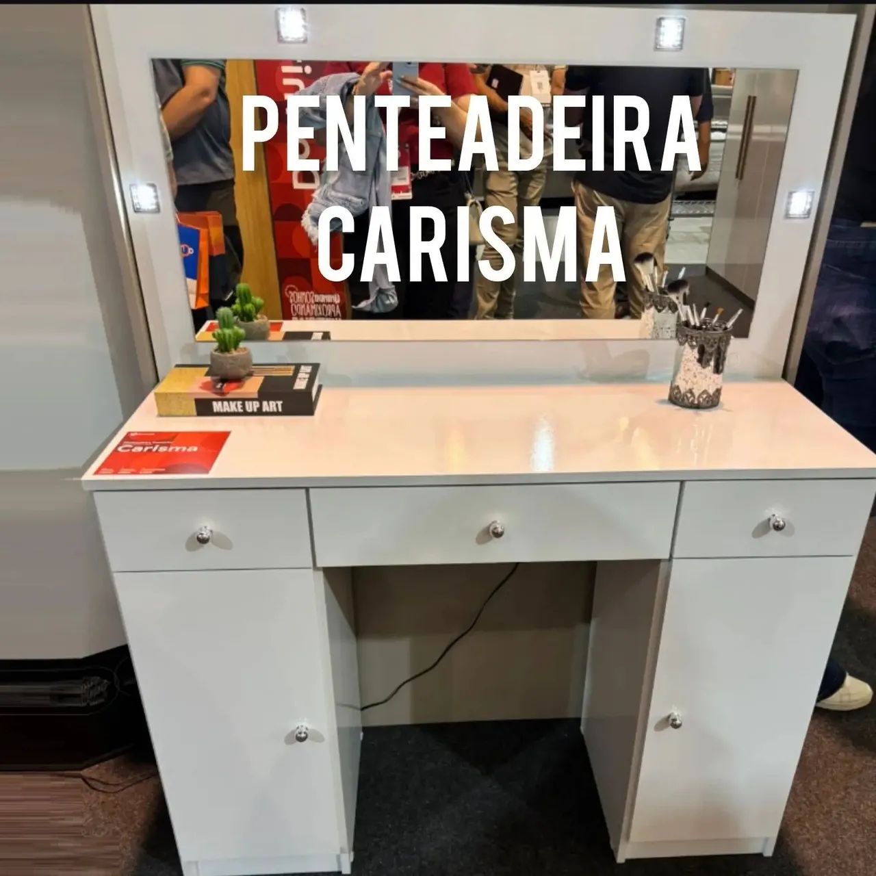 PENTEADEIRA  CAMARIM CARISMA