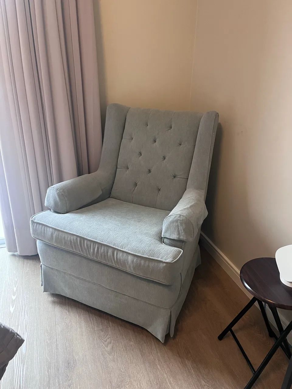 Vendo Poltrona Americana - R$400