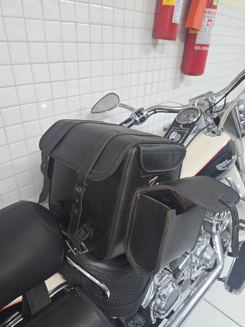 Mala 20l traseira motocicleta em couro - Foto 4