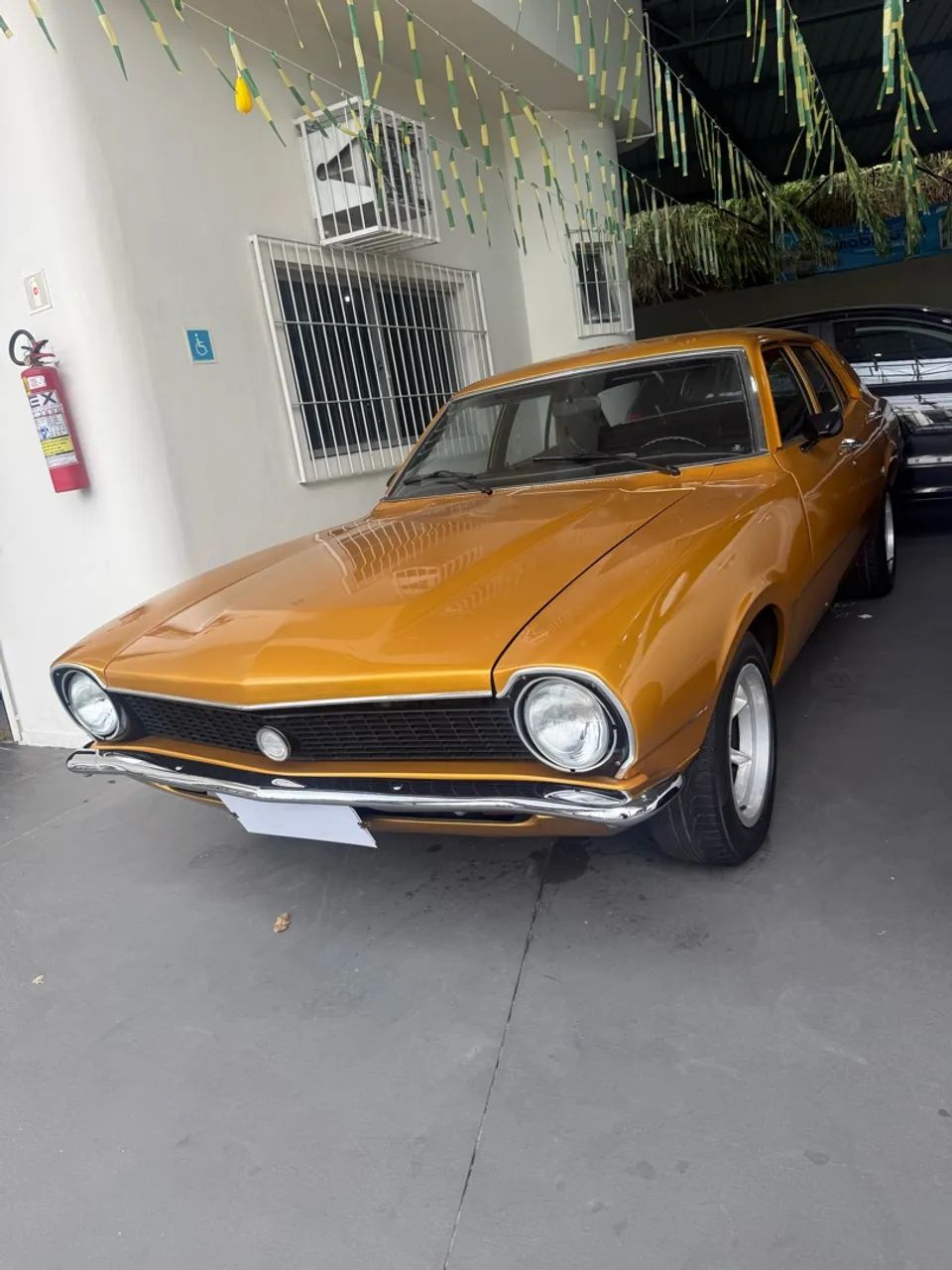 Ford Maverick Super Sedan 6 Cilindros Gasolina 4P Manual 1975