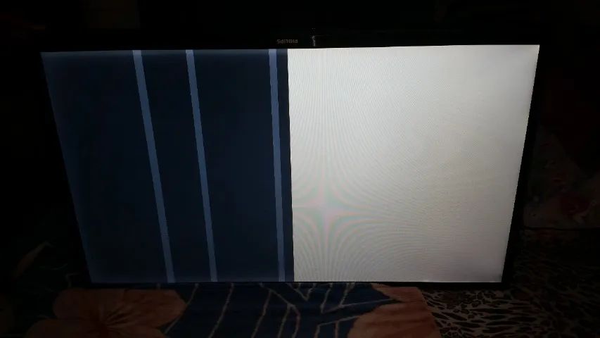 Tv Philips 3d Fhd 42pfl4908g/78 (com Defeito Na Tela)