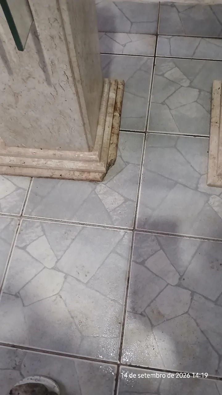 Mesa de vidro com pés de mármore  - Foto 3