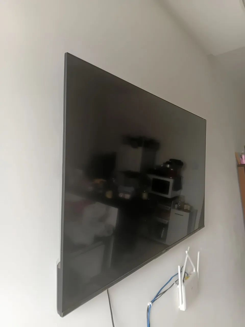 Vendo TV esmart seme nova sem detalhes 50 polegadas 
