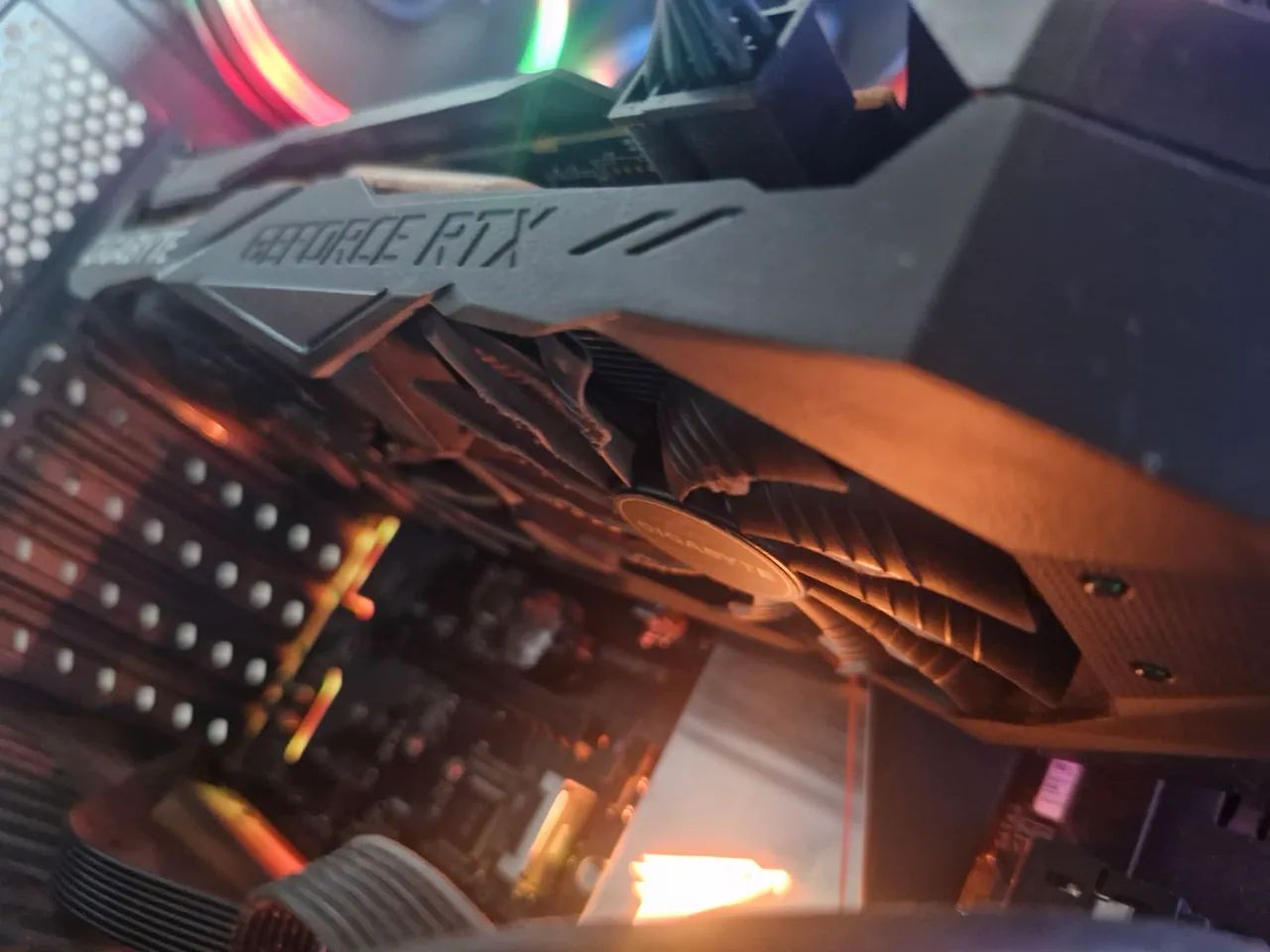 Nvidia Gigabyte GeForce RTX 2060 OC  - Foto 3
