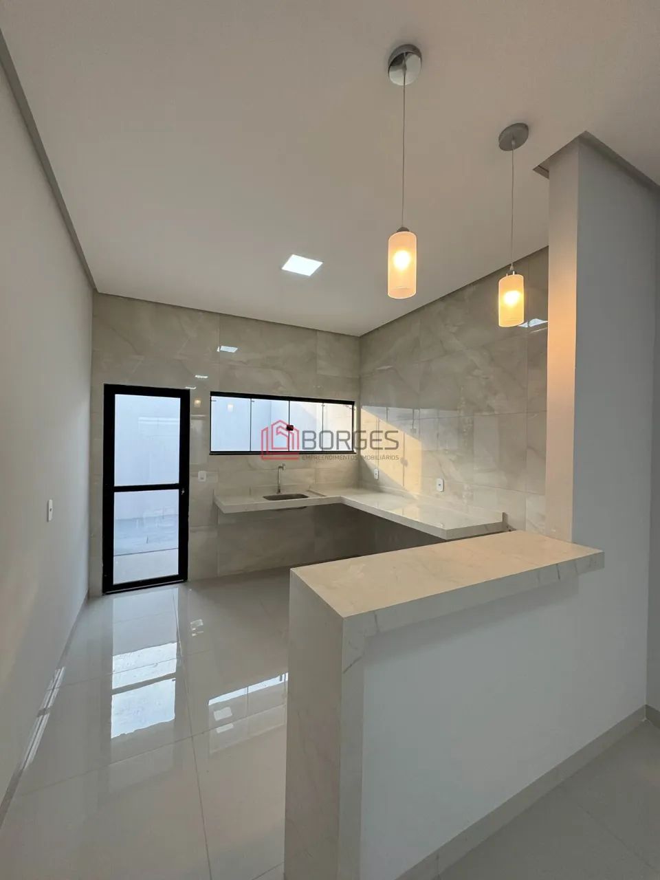 Casa Padrão - 3 quartos sendo uma suíte com closet - Foto 4