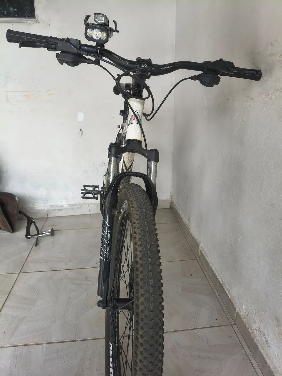 Vendo uma bicicleta  - Foto 3