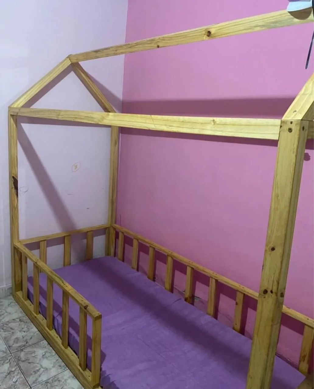 2 - CAMA INFANTIL - Montessoriana com colchão 