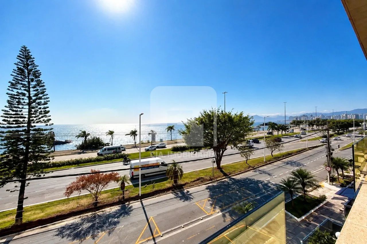 Apartamento de 4 dormitórios à venda no Centro - Foto 2