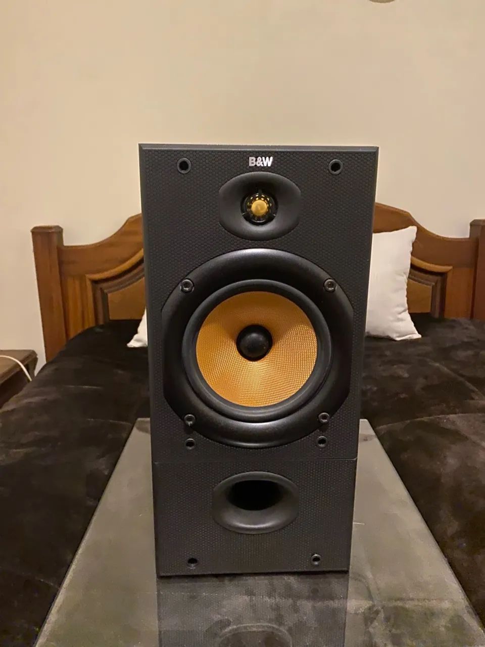 B&W DM602 S1