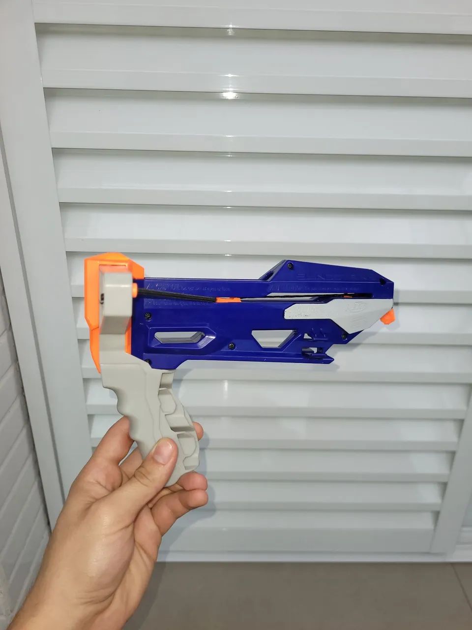 Nerf Slingstrike