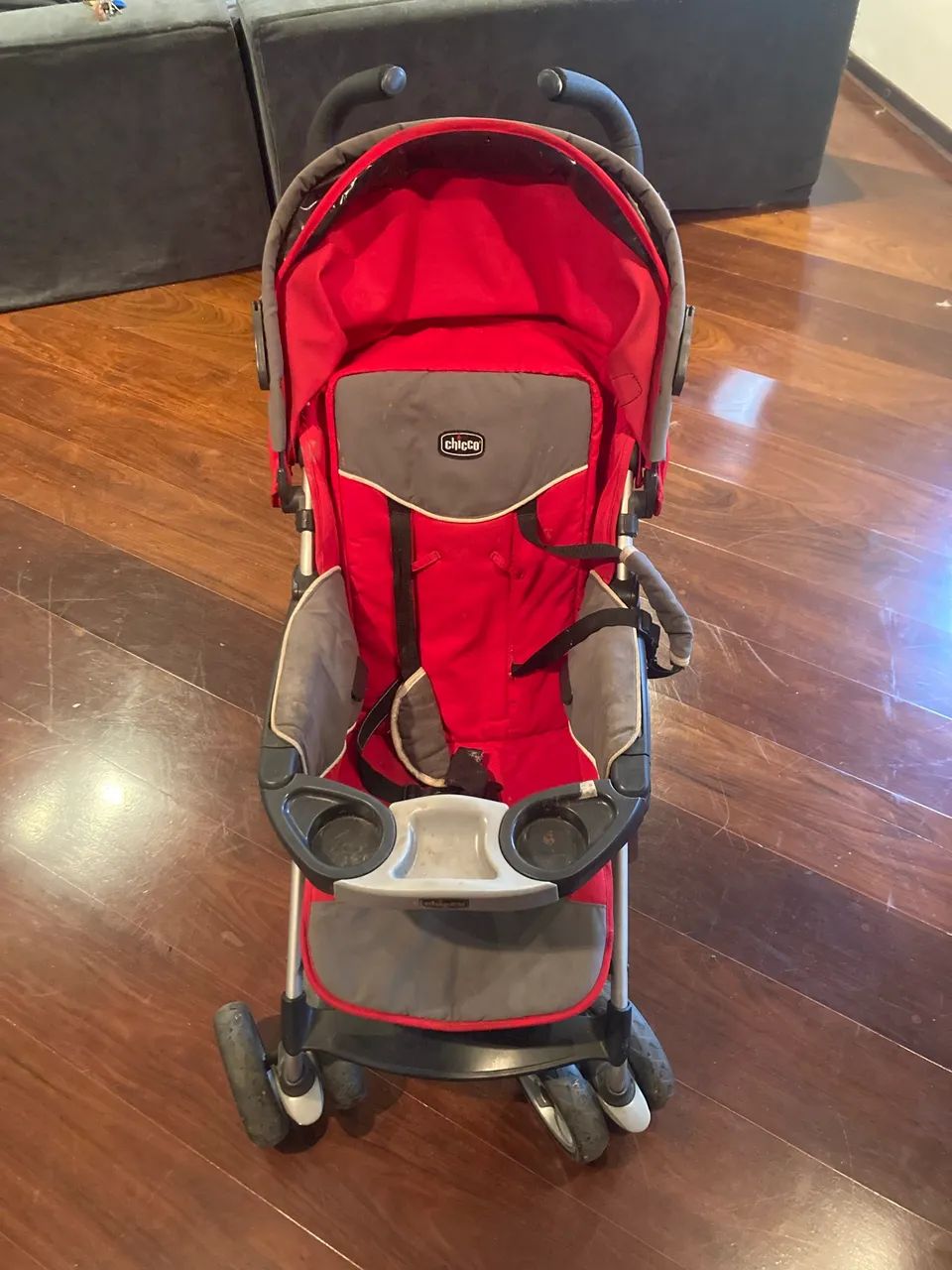 Carrinho de bebê chicco vermelho  - Foto 2