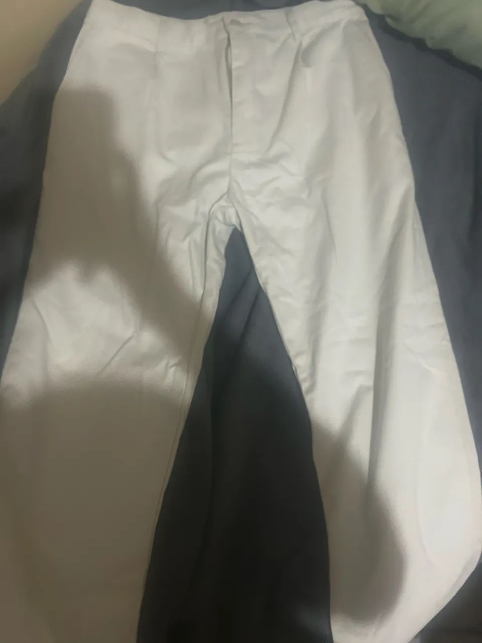 calça social sarja bege clara. Nova, nunca usada.