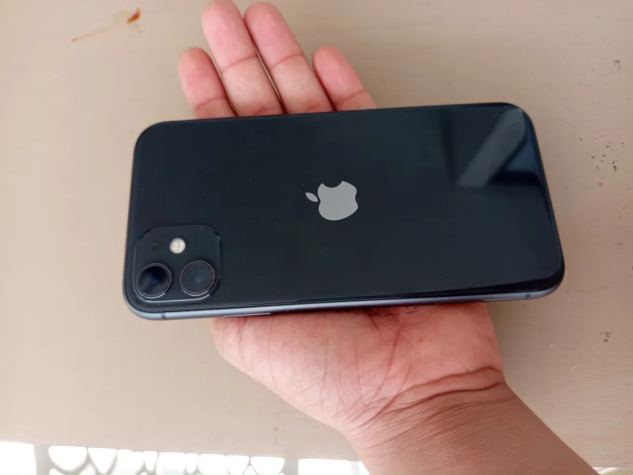 iPhone 11 Conservado! Sem defeitos .. Sem marcas de uso  - Foto 2