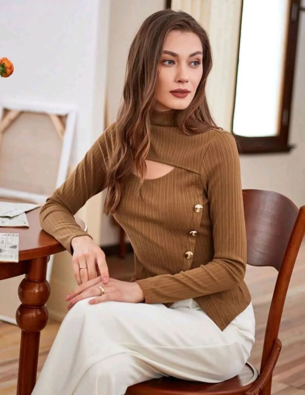 Blusa sexy com decote e Gola alta  - Foto 4