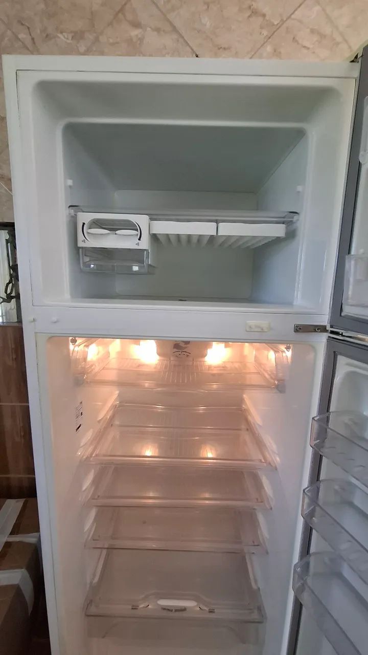 Geladeira Eletrolux 470 litros - Foto 2