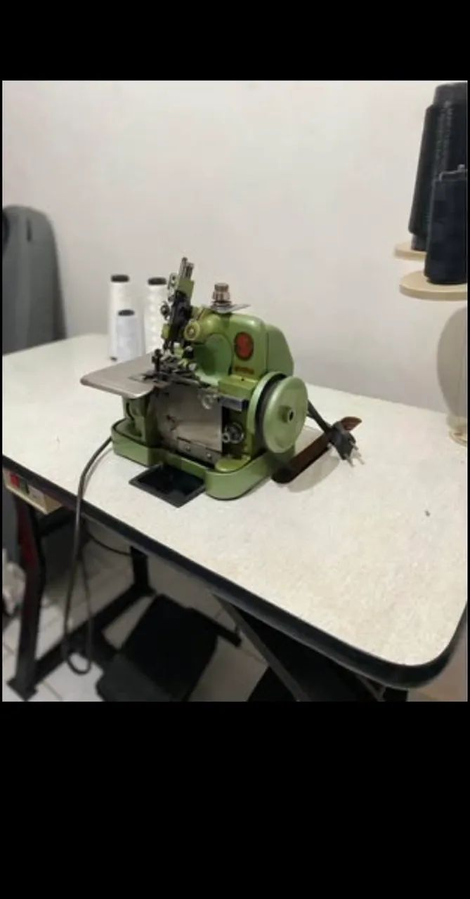 vendo máquina overloque