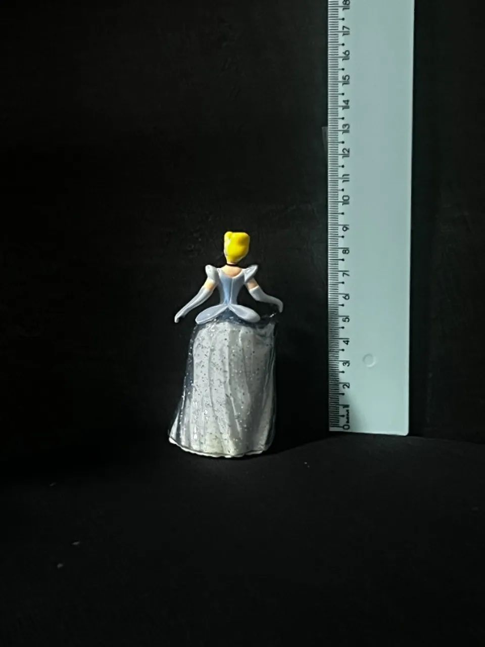Boneca miniatura Cinderela - Foto 3