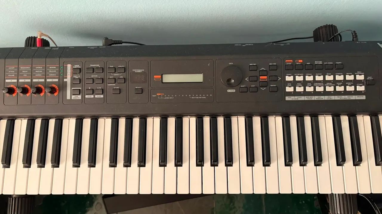 Teclado Yamaha MX61