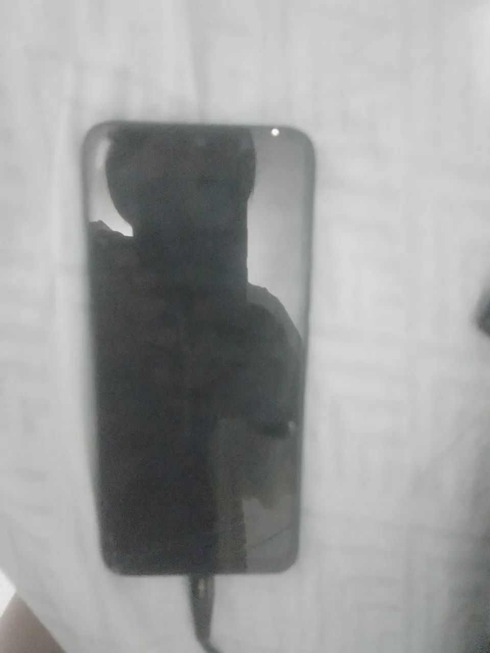 Vende celulares com defeito 