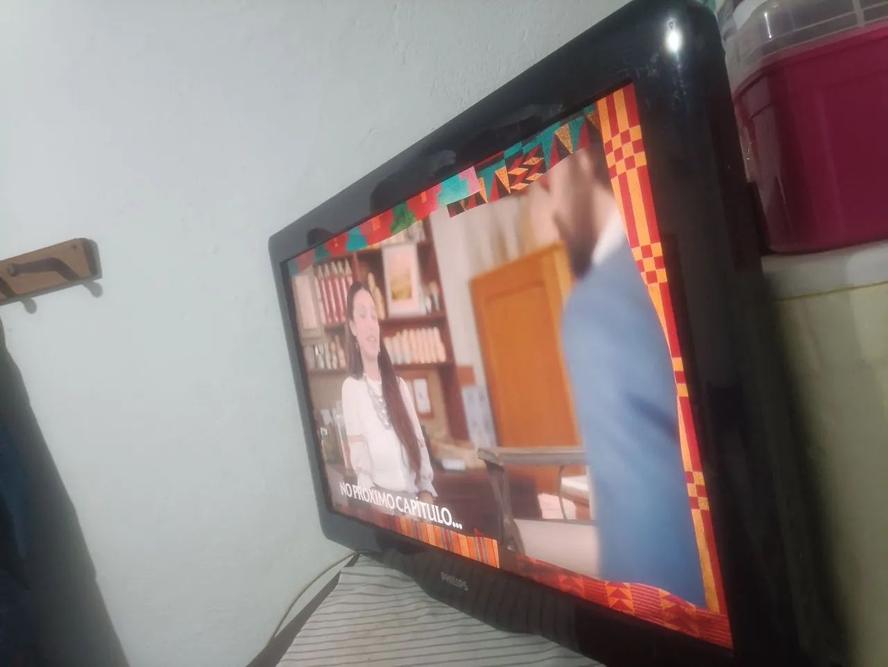 Vendo tv 32 polegada em cosevada marca Philips  - Foto 2