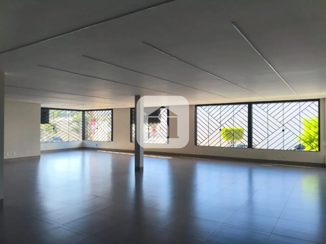 Prédio comercial para locação no bairro Martins - Foto 11