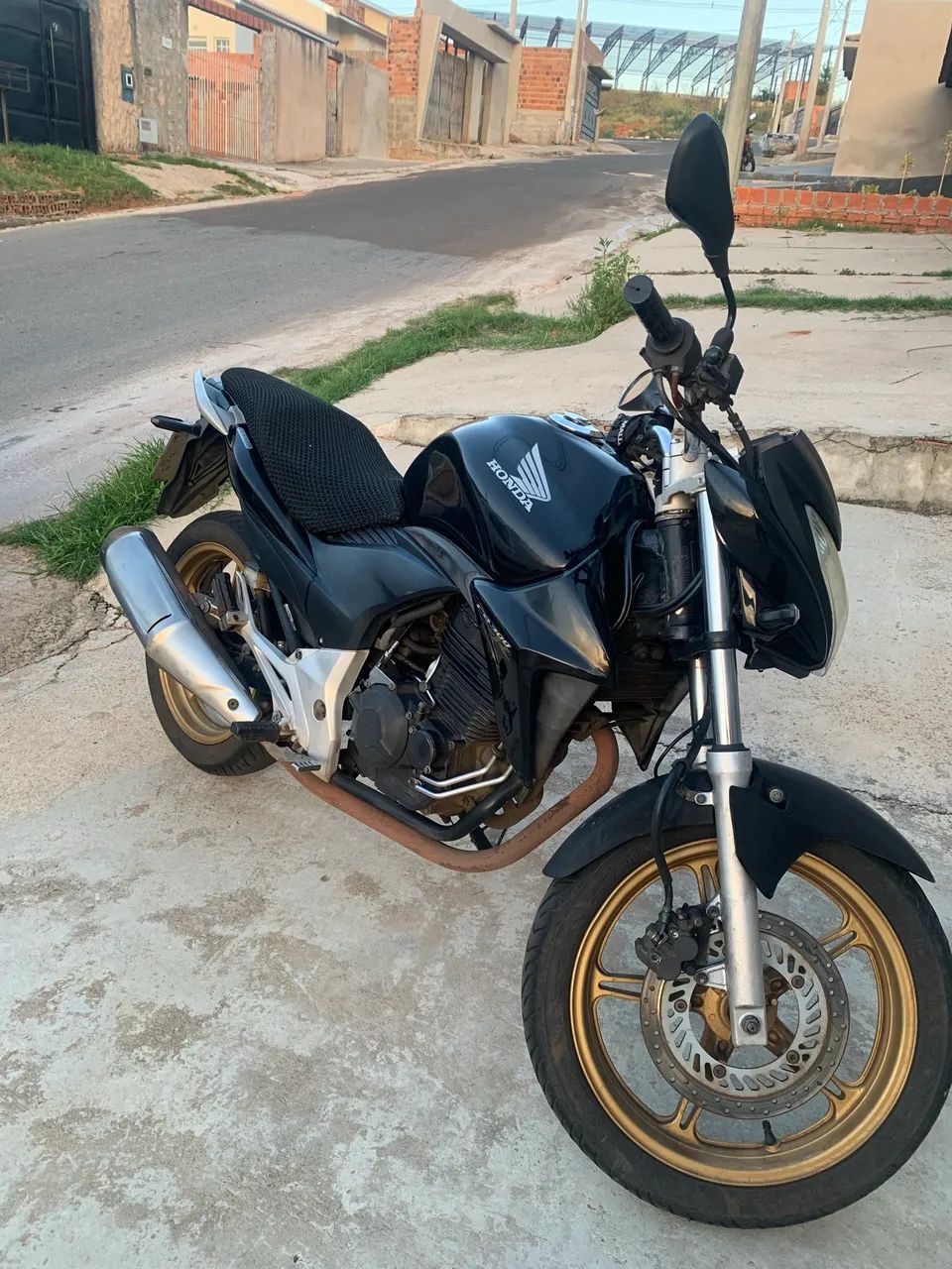 CB300r 2015 REVISADA - Foto 2