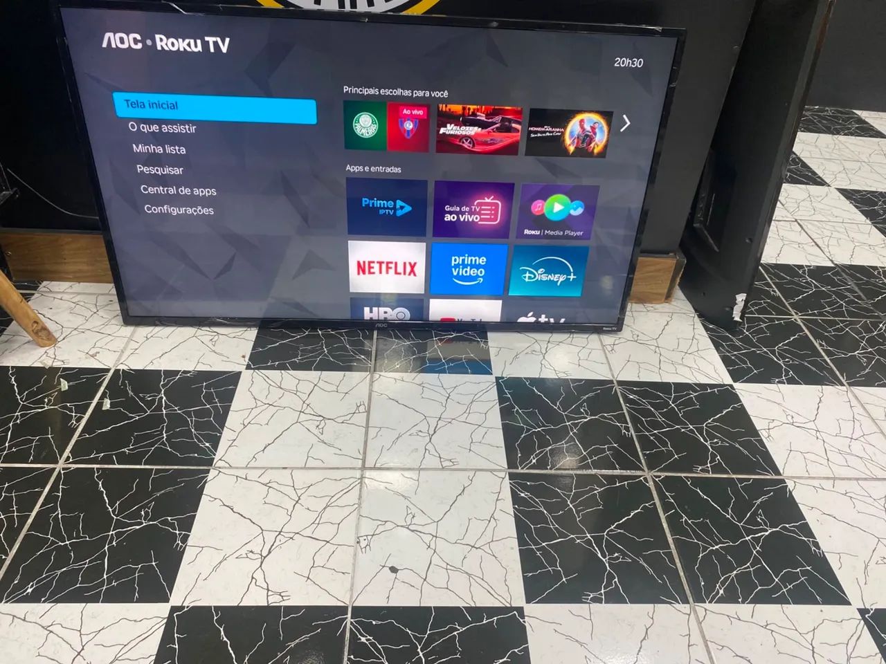 Vendo Smartv roku 43 polegadas Aoc  - Foto 4