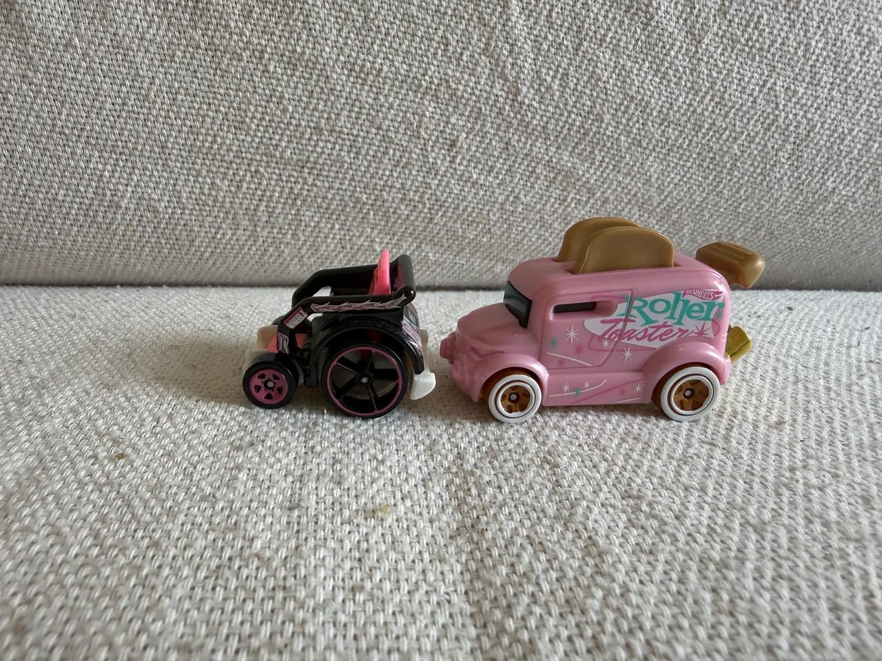 Carrinho Hot Wheels lote com os 2  - Foto 3