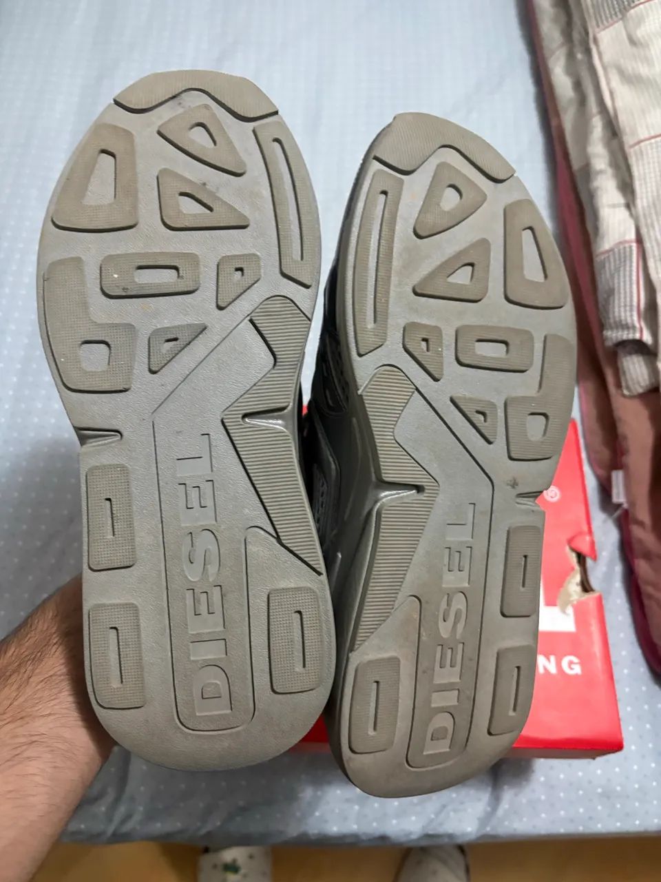 Tênis Diesel original com caixa tamanho 41 - Foto 4