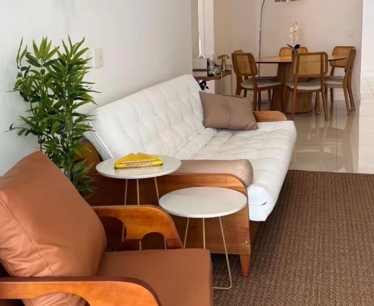 Sofá-Cama Casal Futon Paris - Madeira - Excelente Estado