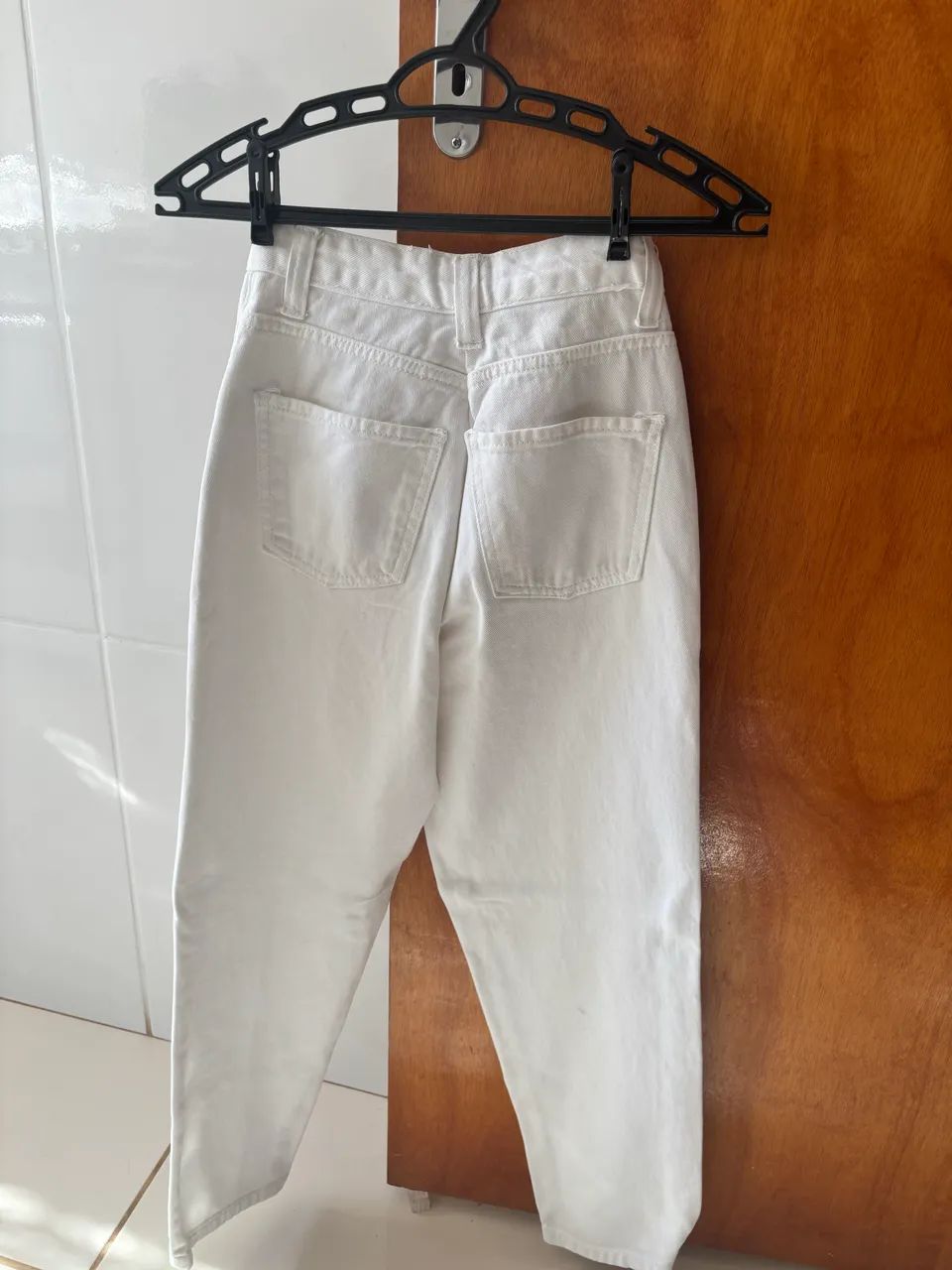 calça branca, modelagem MOM - Foto 2