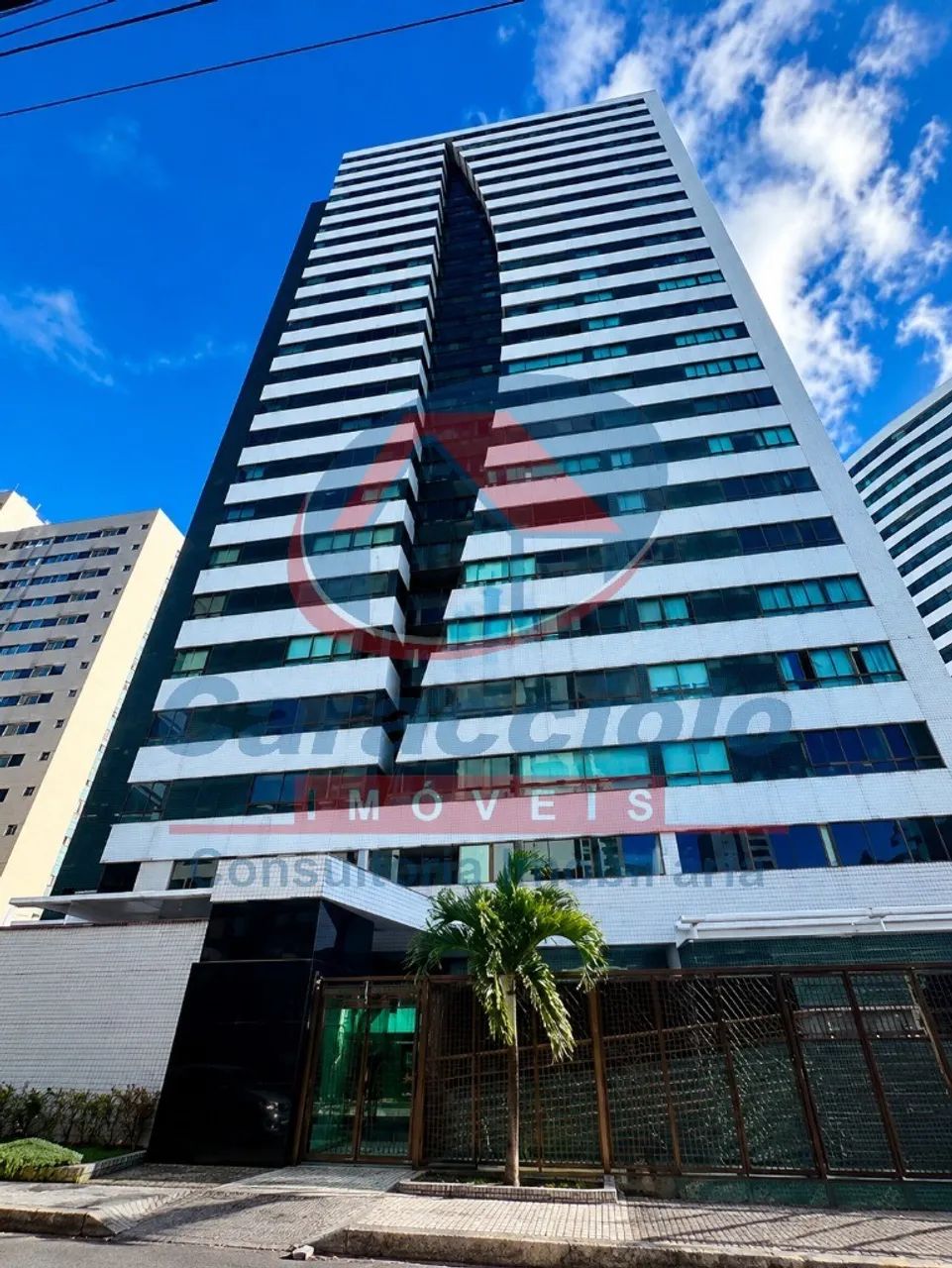 Edifício de Navarra | Apartamento Beira-Mar à Venda em Boa Viagem, Recife