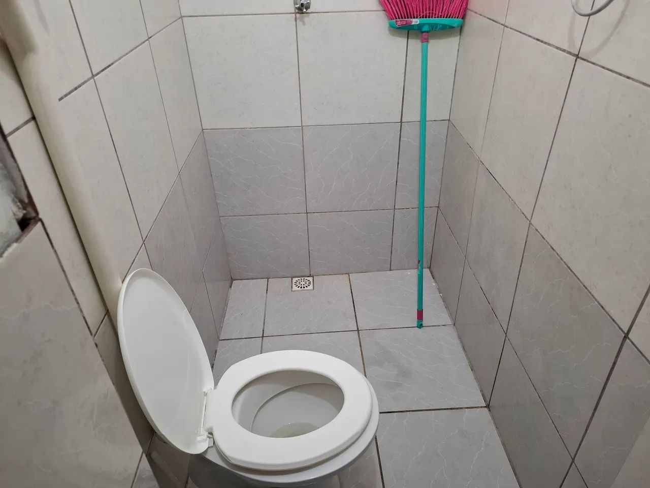 alugo uma kitnete  - Foto 4