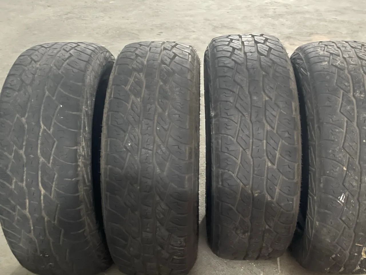 Pneus 255/60 aro 18 - Foto 3