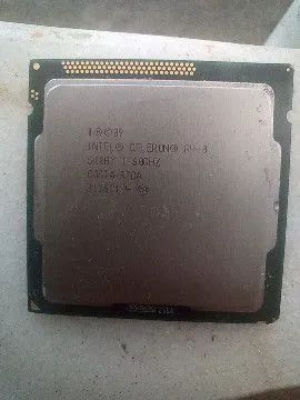 Vendo um Pentium e um Celeron