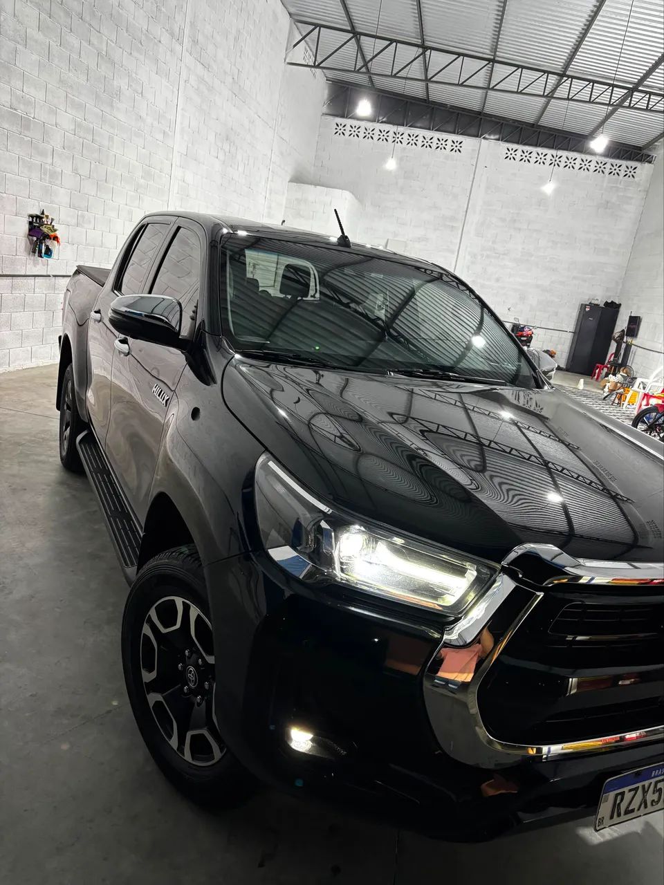 Toyota Hilux Hilux CD SRX 4x4 2.8 TDI 16V Diesel Aut. 2023