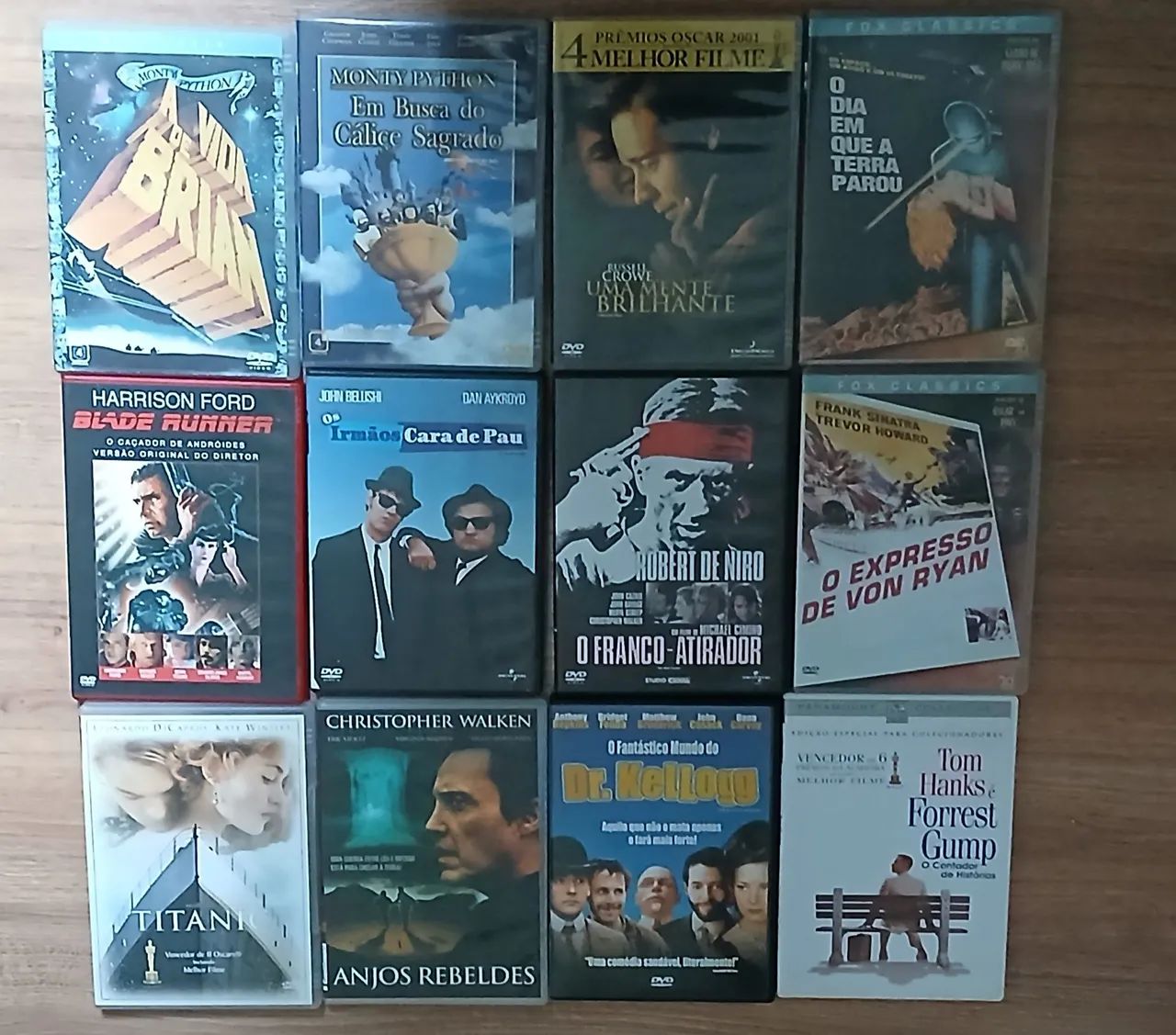 Lote com 30 DVDs de filmes.  - Foto 2