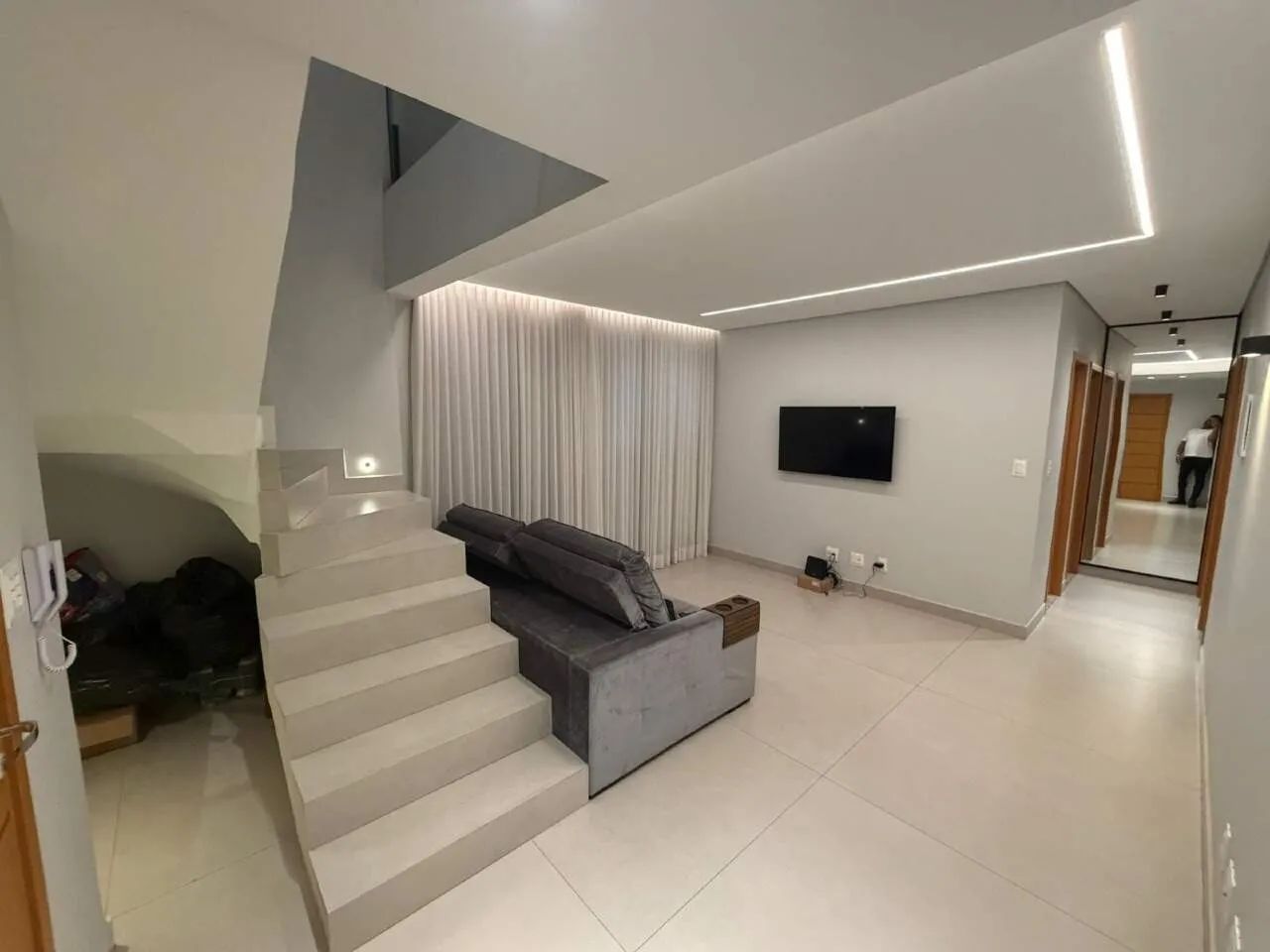 Cobertura a venda em Novo Eldorado com 4 vagas cobertas e 4 quartos - Foto 2