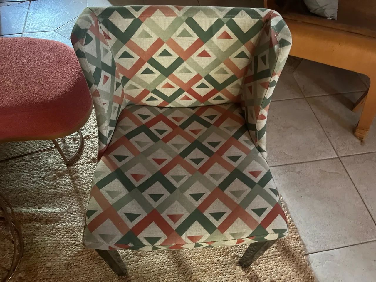Poltrona restaurada à venda - R$ 450,00 - Foto 4
