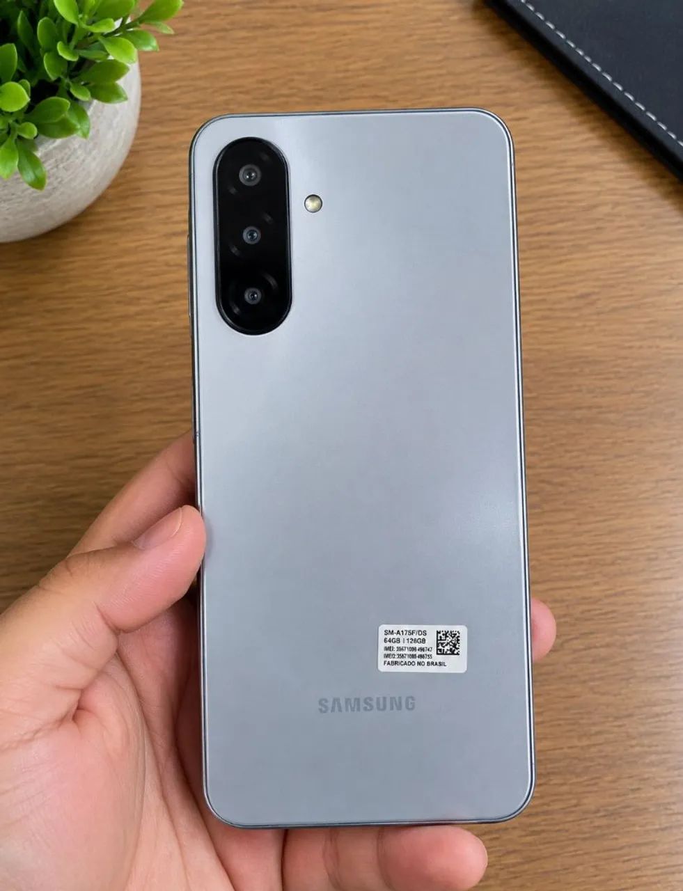 Galaxy A17 256GB ? Caixa + Carregador Original