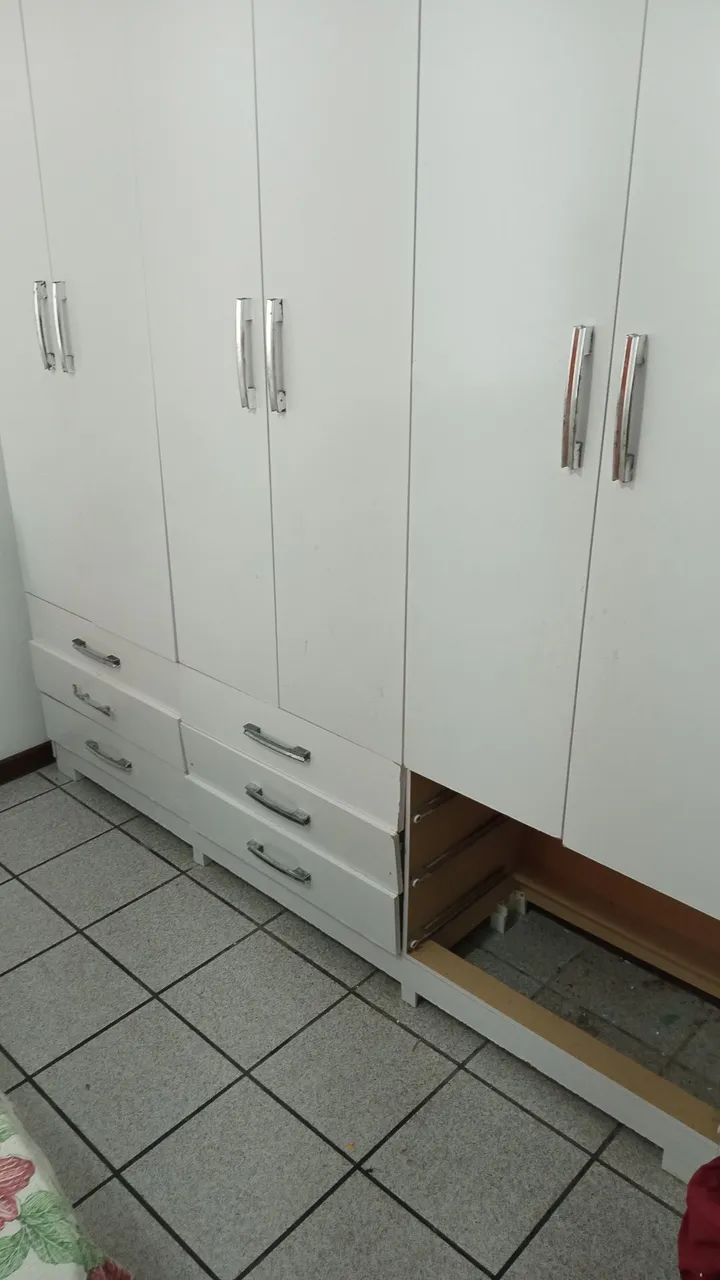 Guarda  Roupa De Fórmica 