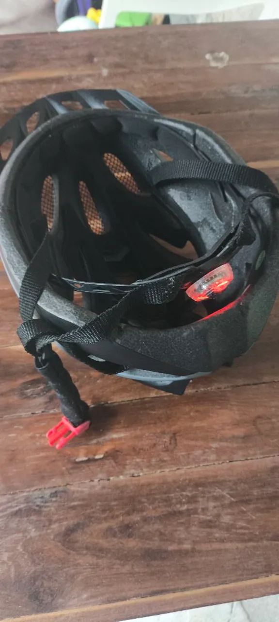 Capacete de bicicleta - Foto 4