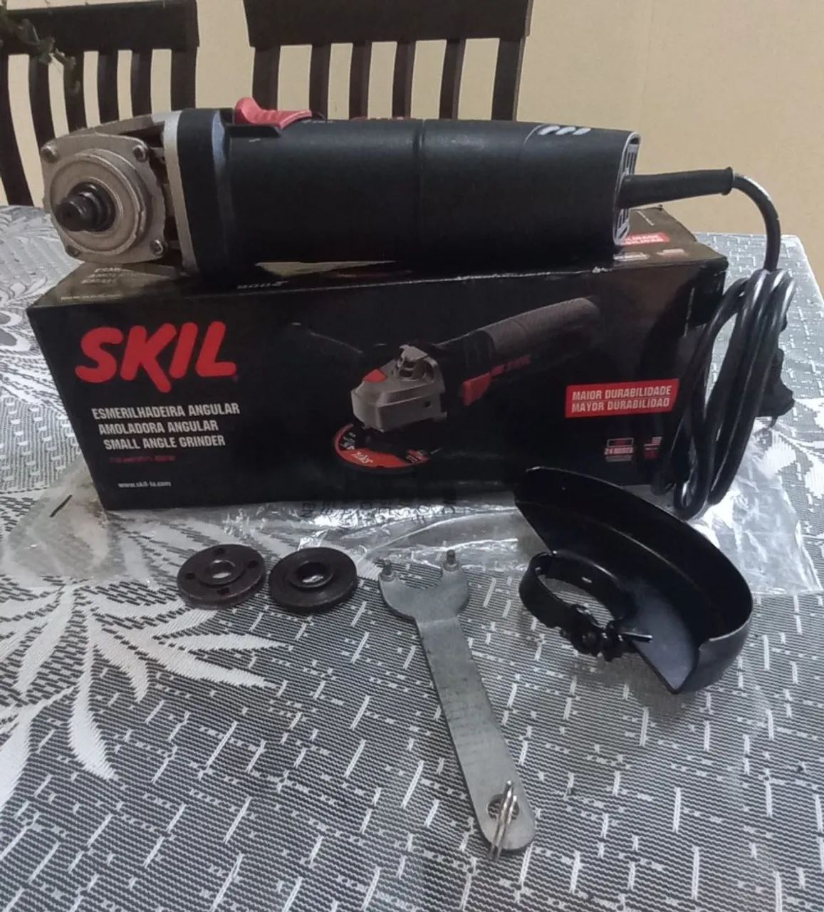 VENDO ESMERILHADEIRA SKIL COMPLETA  - Foto 2